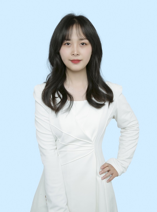 孙茜龙女(2019级电子商务)优鲜购生鲜食品超市店长.jpg 孙茜龙女(2019级电子商务)优鲜购生鲜食品超市店长.jpg